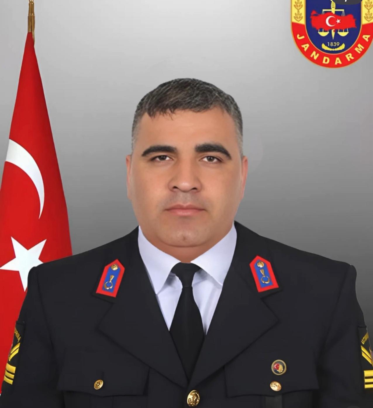 Cenazede yürek burkan feryat, anne şehit oğlunun fotoğrafına sarıldı: "Kurban olurum sana"