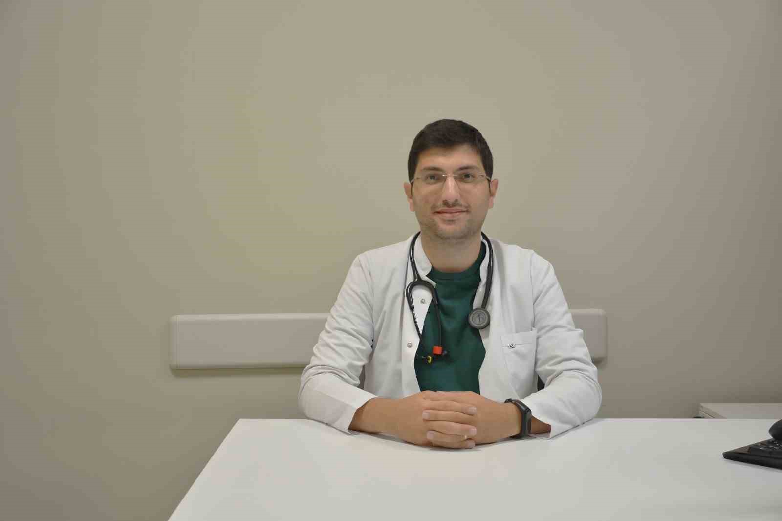 Uzm. Dr. Mehmet Emin Şent&uuml;rk hasta kabul&uuml;ne başladı
