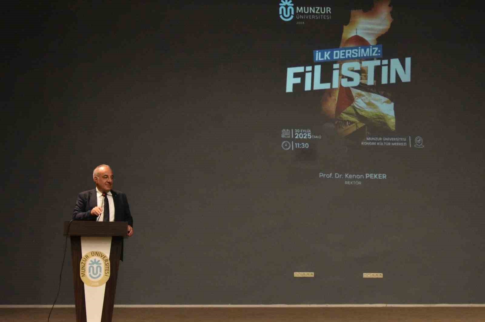 Rektör Peker: "İnsanlık ağır bir sınav veriyor. Gazze’de çocuklar, gençler, kadınlar ve yaşlılar ölüyor"