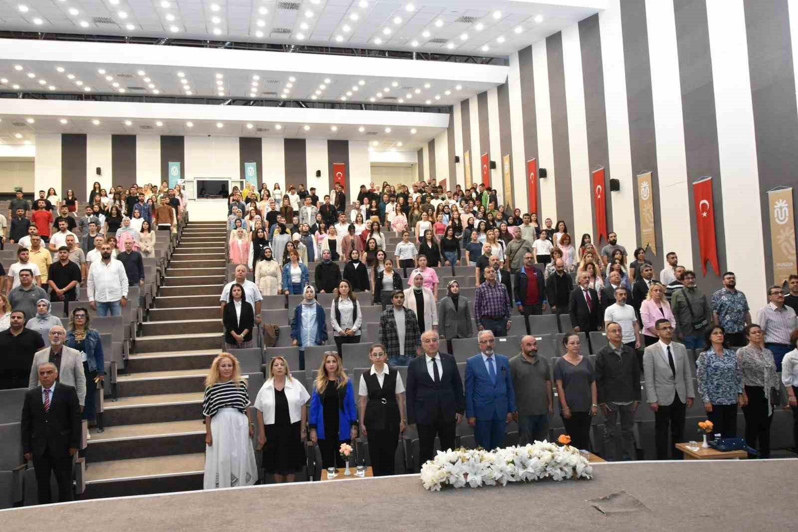 Rektör Peker: "İnsanlık ağır bir sınav veriyor. Gazze’de çocuklar, gençler, kadınlar ve yaşlılar ölüyor"