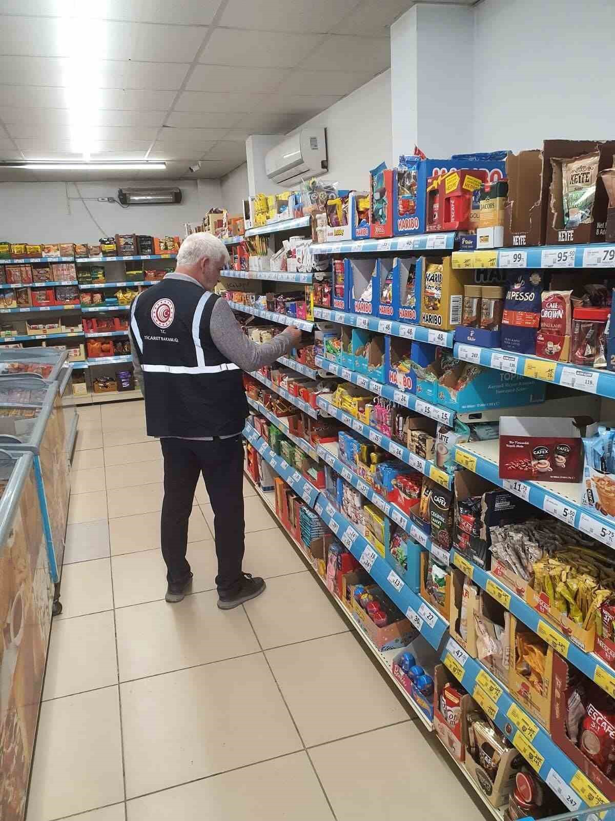 Diyadin&rsquo;de fiyat etiketi denetimleri s&uuml;r&uuml;yor
