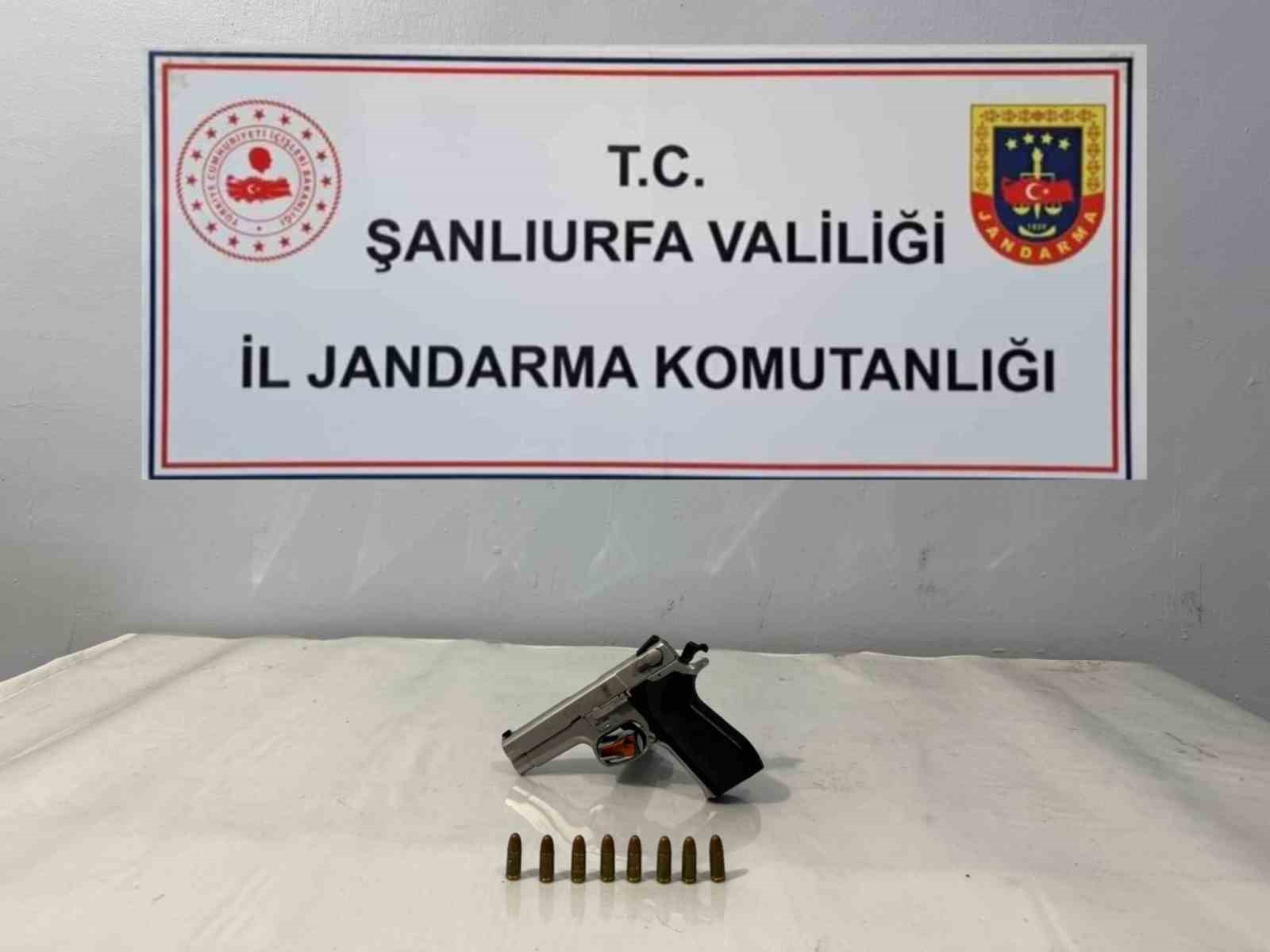 Şanlıurfa’da ruhsatsız silah ele geçirildi