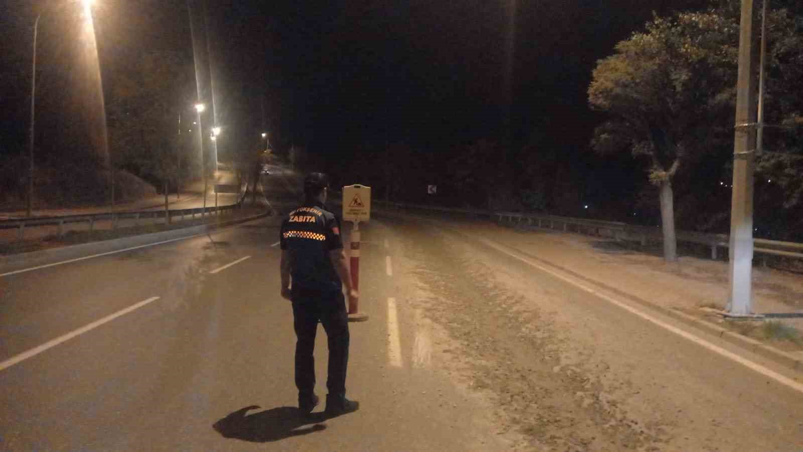Kocaeli’de yola beton döken firmaya 20 bin lira ceza
