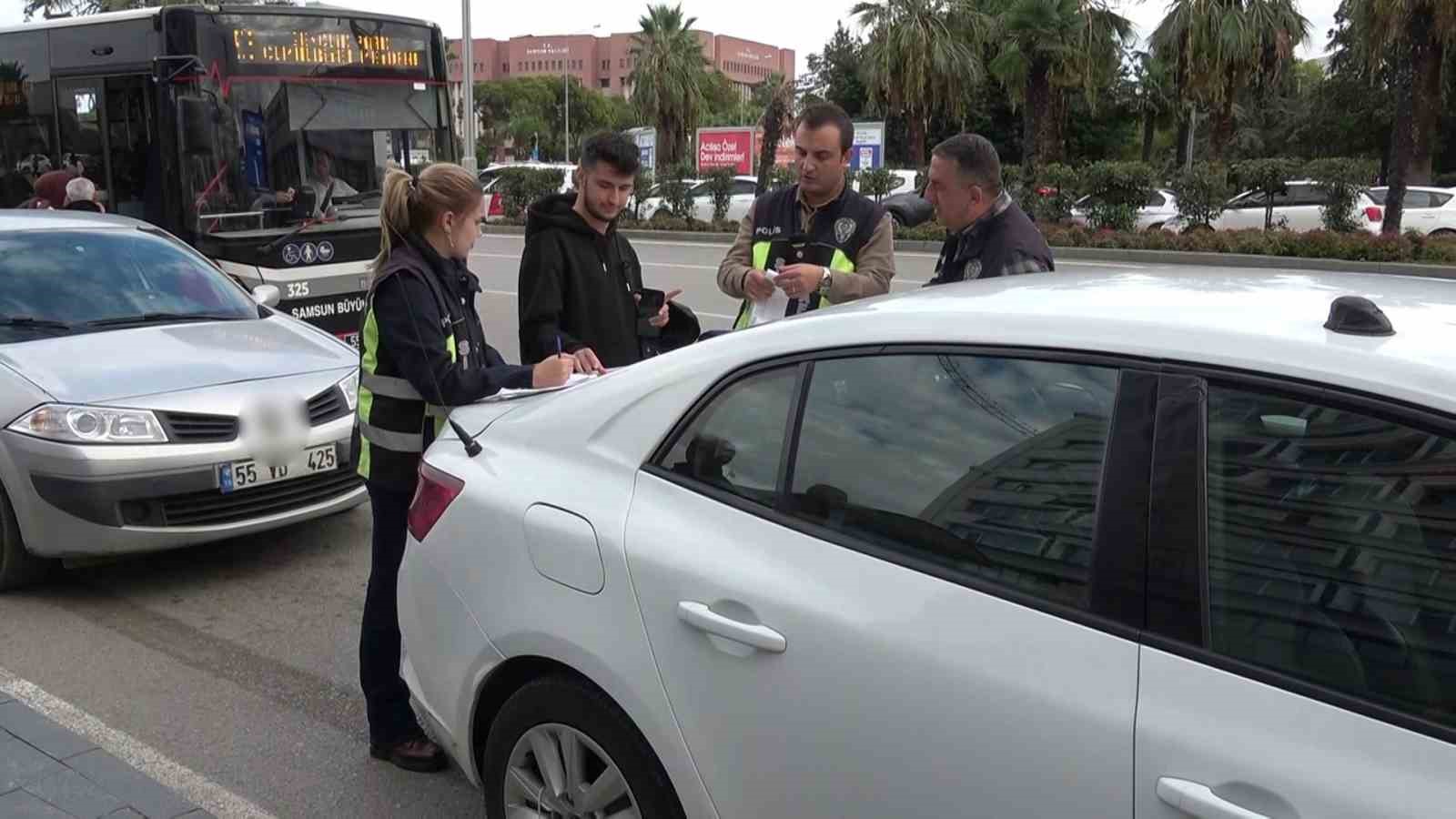 Samsun’da ’korsan taksi’ operasyonu: 2 sürücüye toplam 92 bin TL ceza