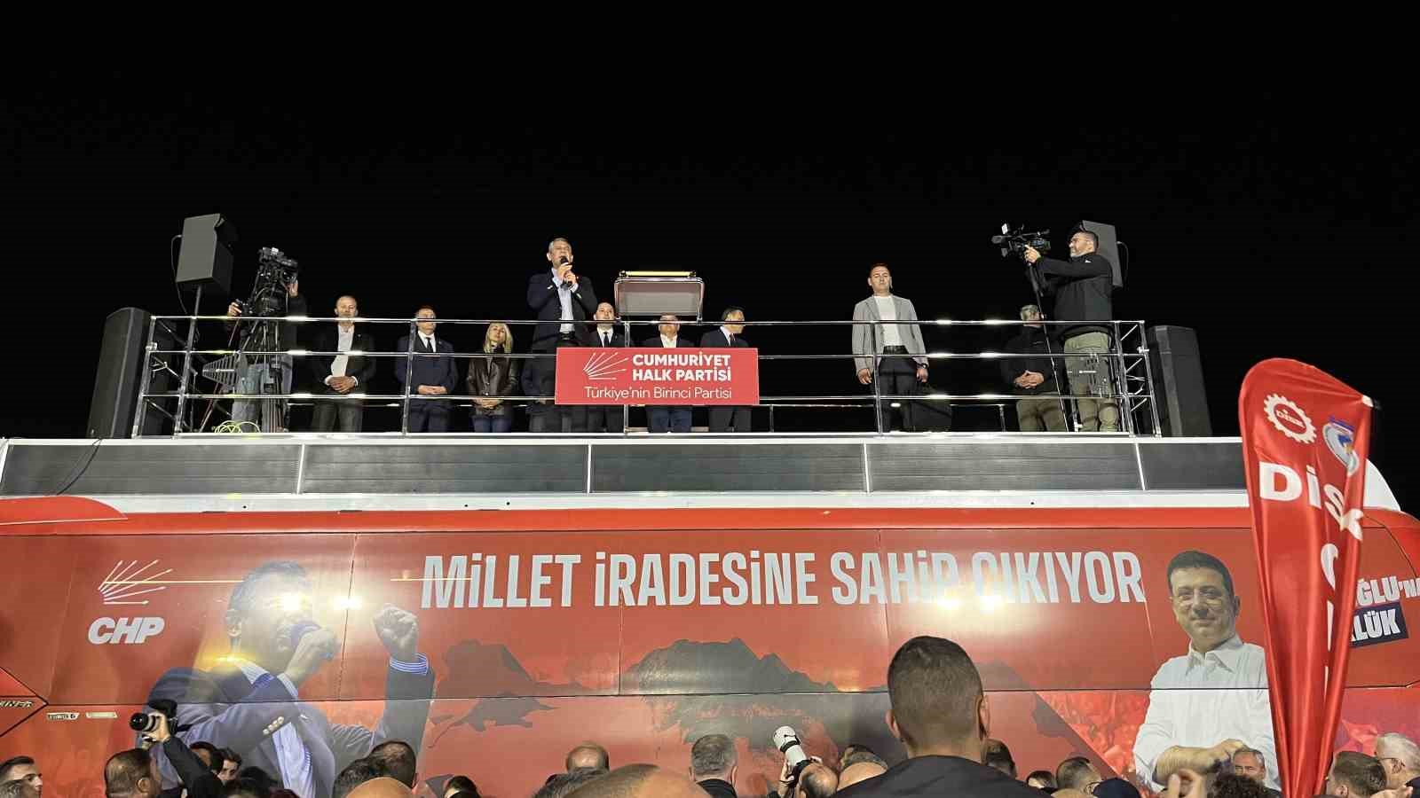 CHP Genel Başkanı Özel, Küçükçekmece’deki mitingde konuştu