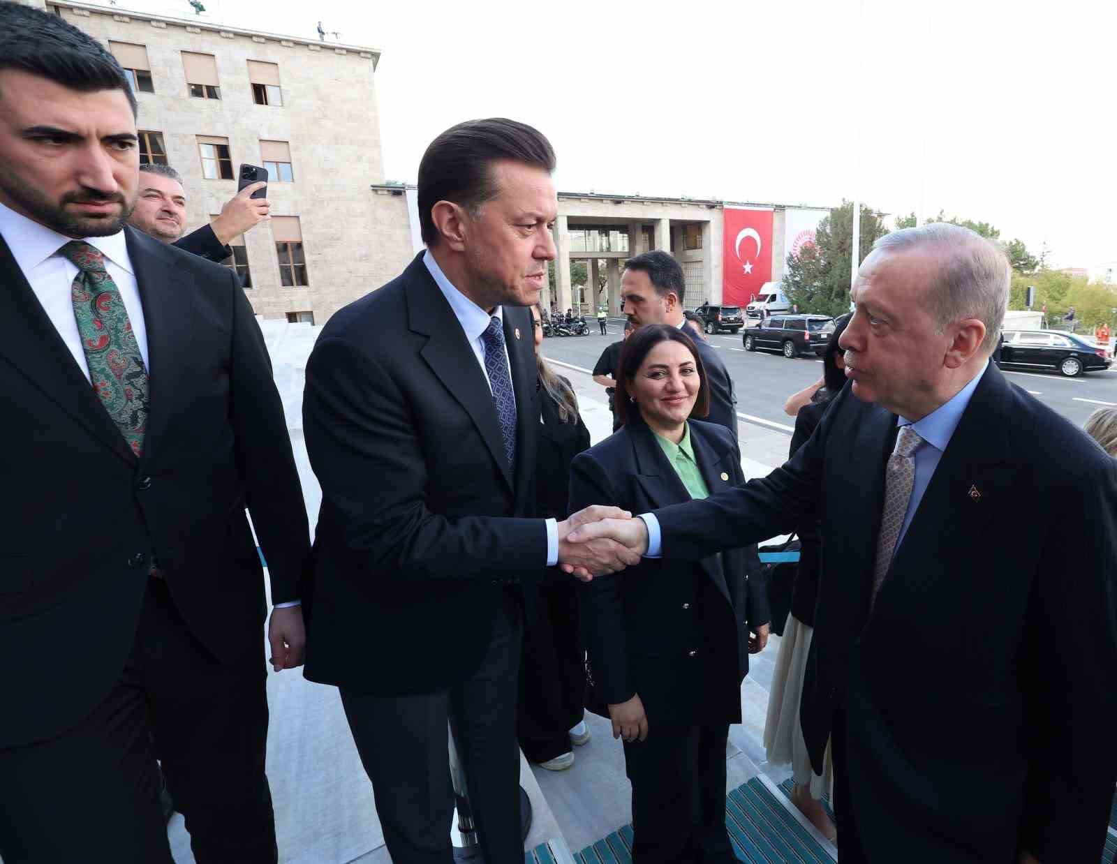 Milletvekili Hatipoğlu, 8. Dönem 4. Yasama Yılı’nın ilk genel kurul toplantısına katıldı