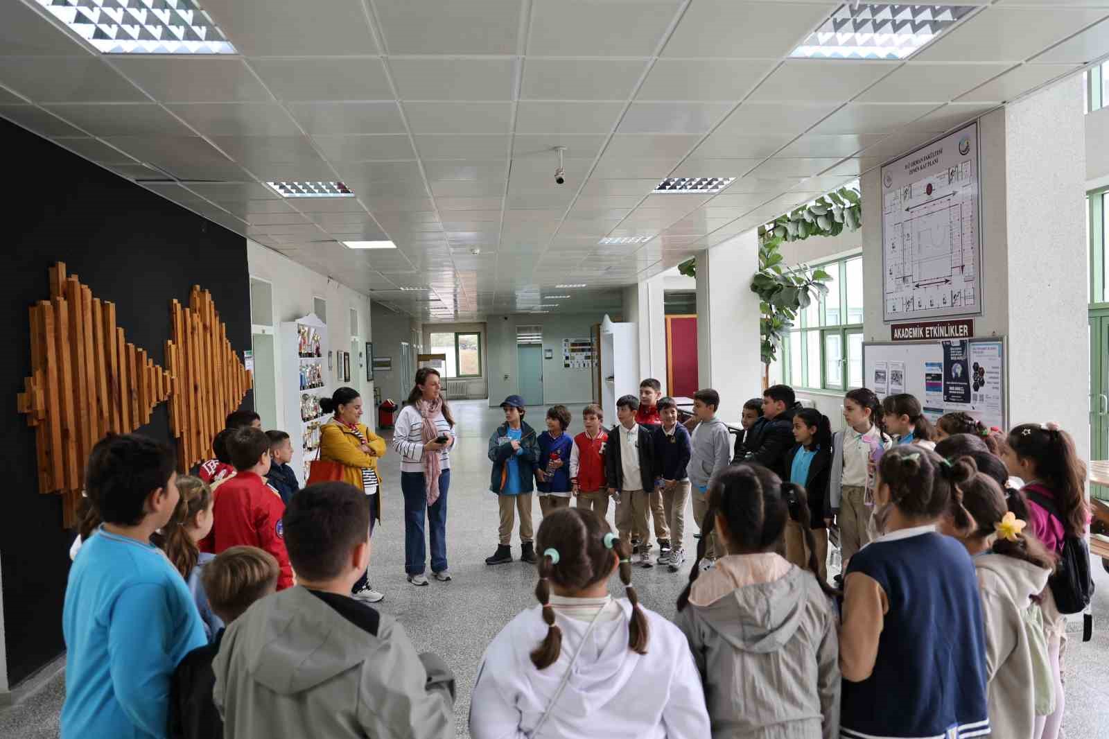 İlkokul öğrencileri doğayla buluştu