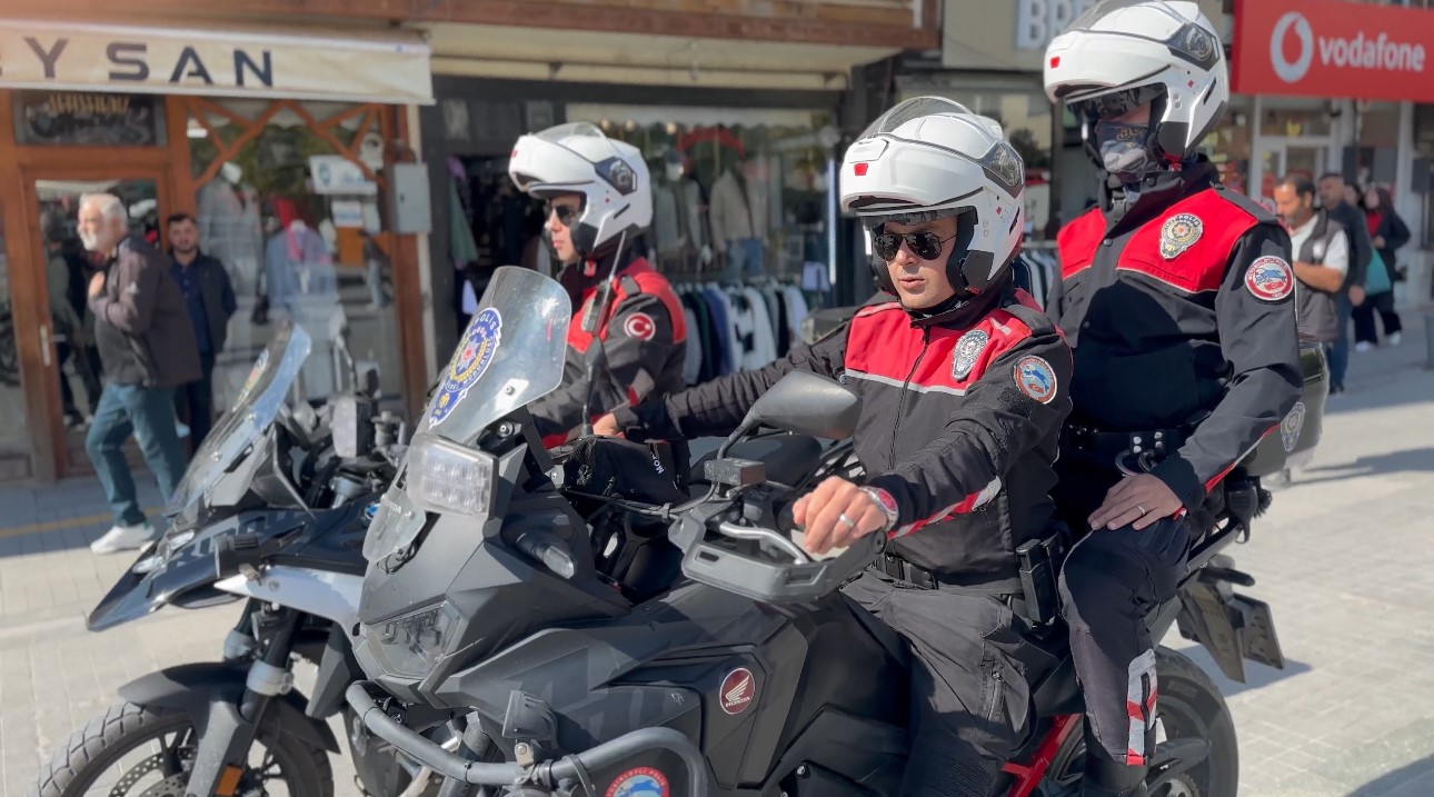 Ağrı&rsquo;da huzur ve g&uuml;venlik i&ccedil;in denetimler s&uuml;r&uuml;yor
