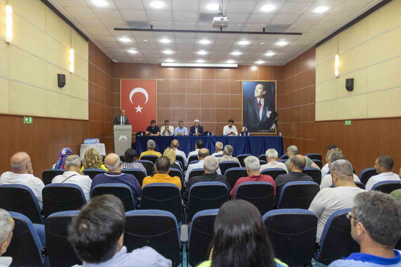 Mersin’de muhtarlarla istişare toplantısı düzenlendi