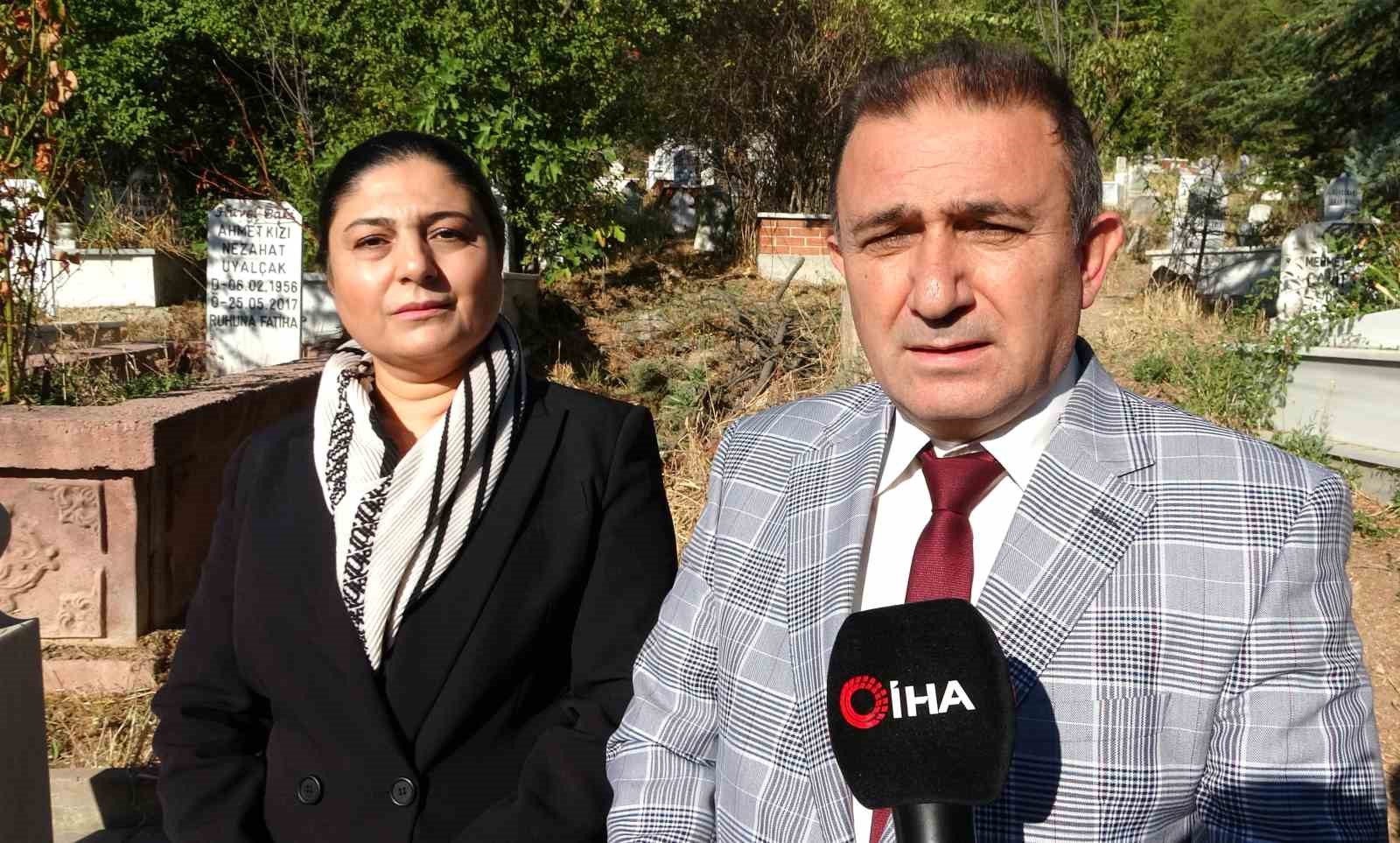 Merhum Ahmet Yakupoğlu &ouml;l&uuml;m&uuml;n&uuml;n 9&rsquo;uncu yıl d&ouml;n&uuml;m&uuml;nde dualarla anıldı
