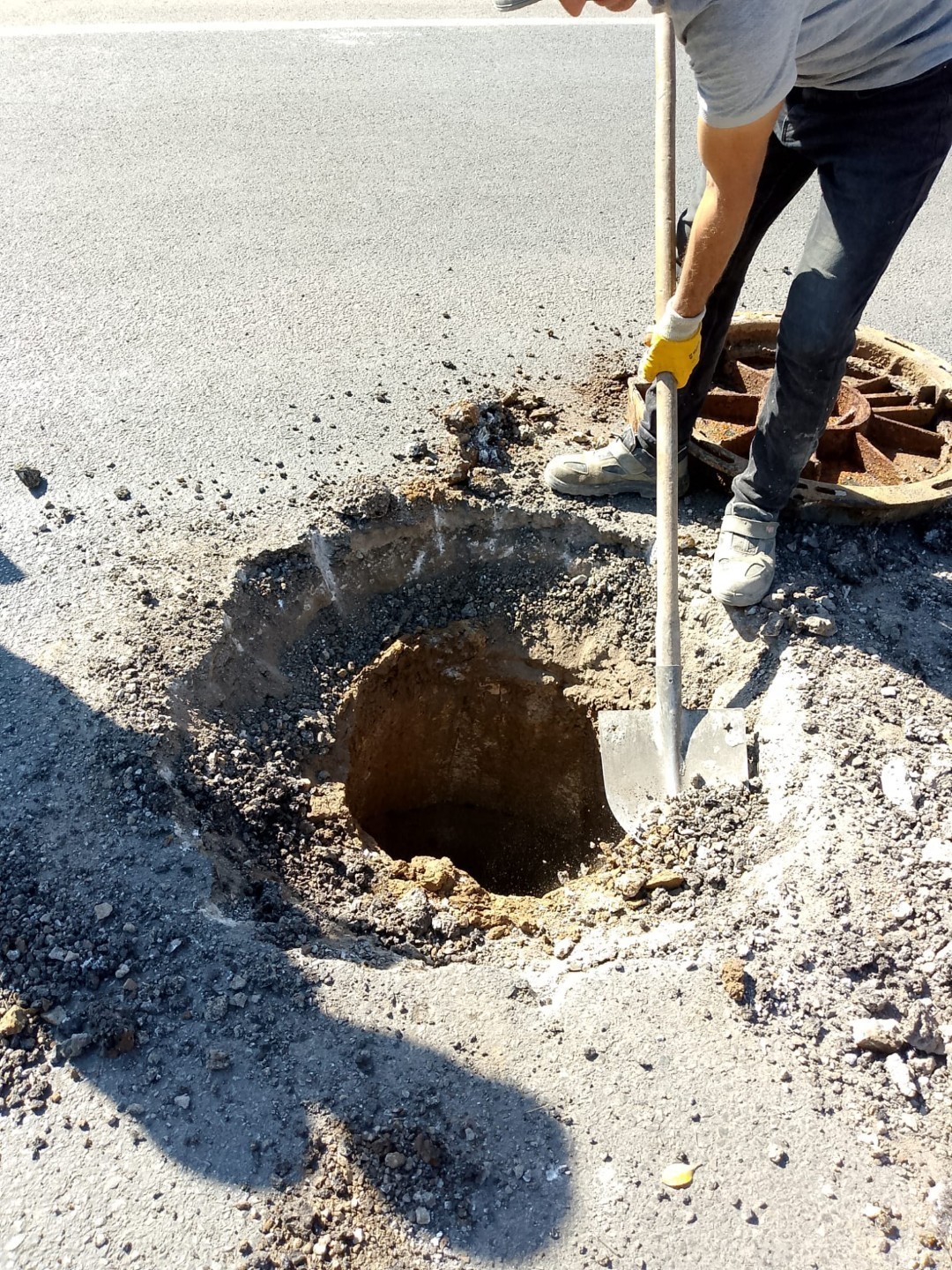 Bodrum&rsquo;da yol altında kalan bacalar yükseltiliyor