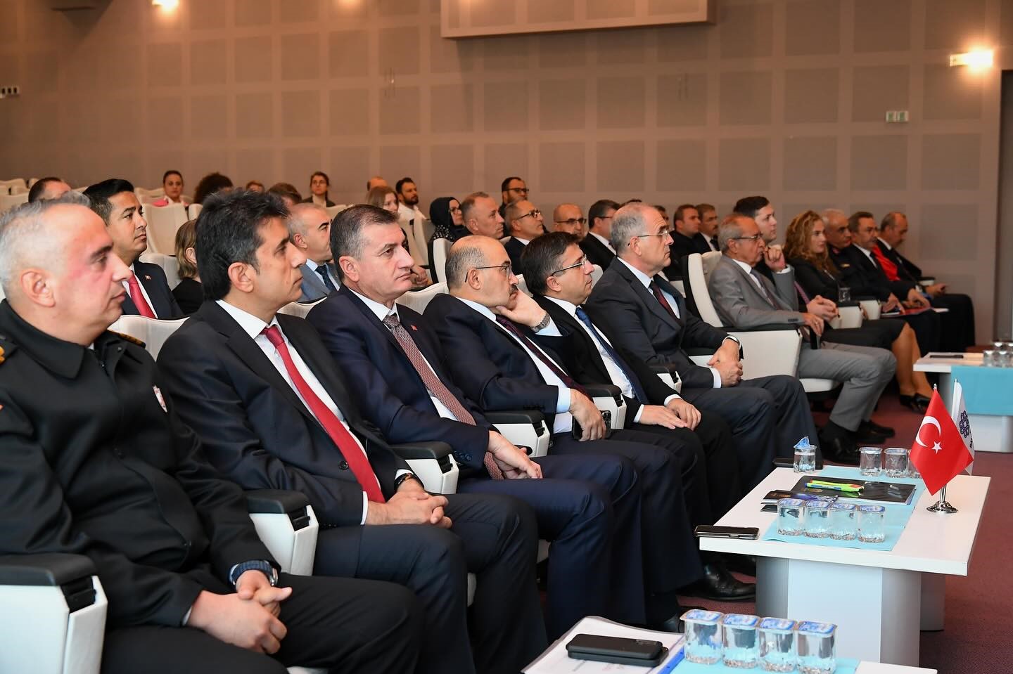Balıkesir’de bağımlılıkla mücadele toplantısı yapıldı
