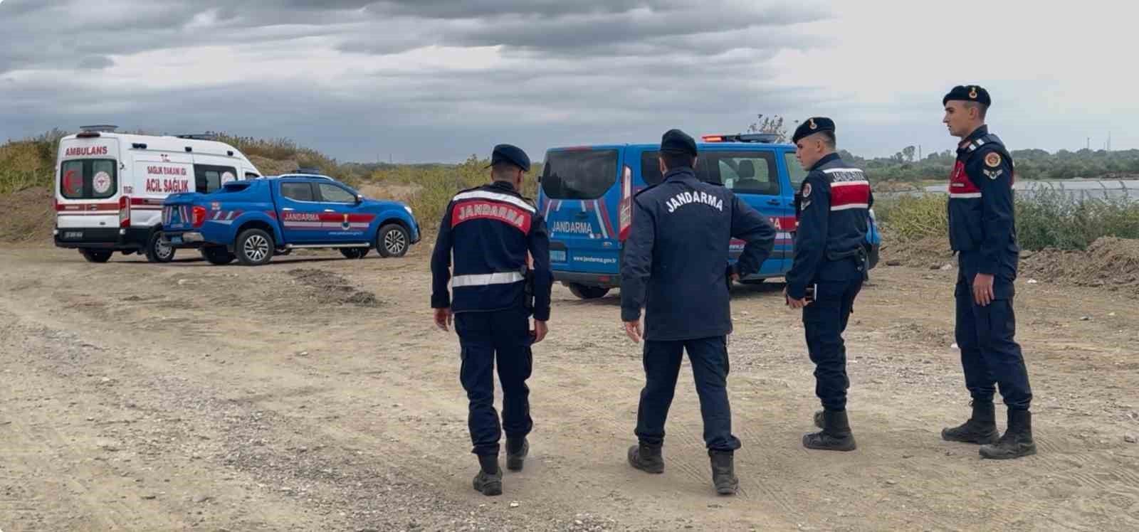 Meri&ccedil; Nehri&rsquo;nde &ccedil;&uuml;r&uuml;m&uuml;ş bir erkek cesedi bulundu
