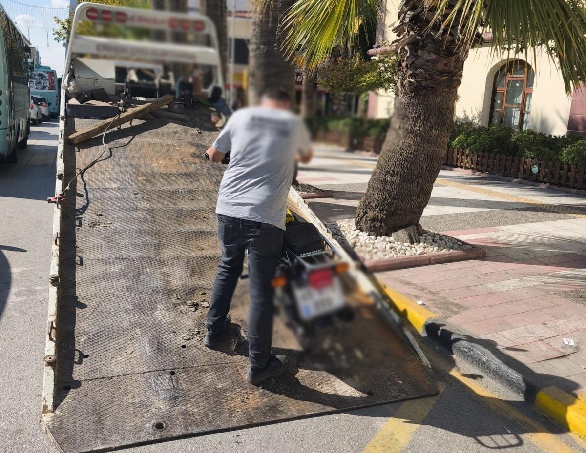 Manisa’da motosikletlere yaya yolu denetimi