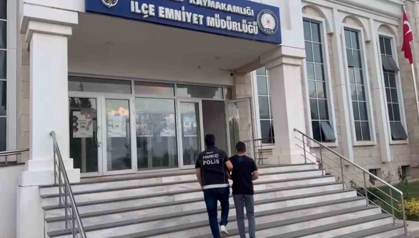 Reyhanlı’da uyuşturucu operasyonu; 2 tutuklama