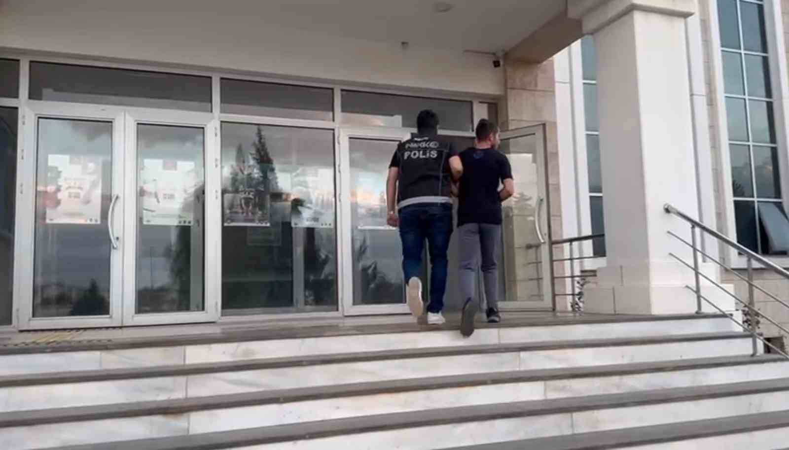 Reyhanlı&rsquo;da uyuşturucu operasyonu; 2 tutuklama
