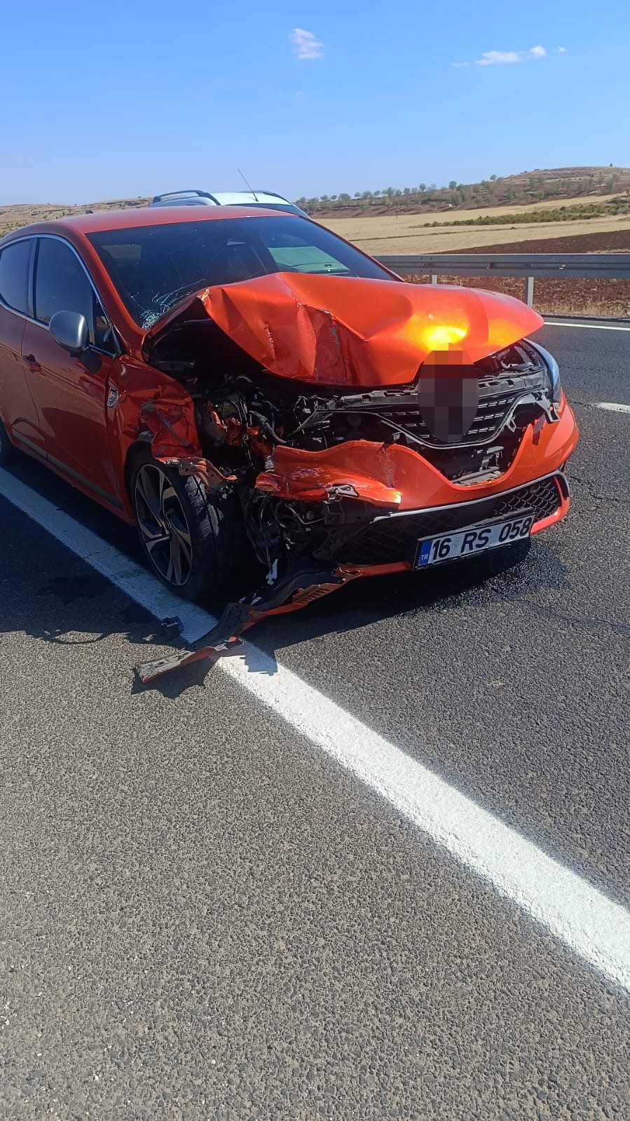 Mardin&rsquo;de otomobil ile motosiklet &ccedil;arpıştı: 1 &ouml;l&uuml;, 4 yaralı
