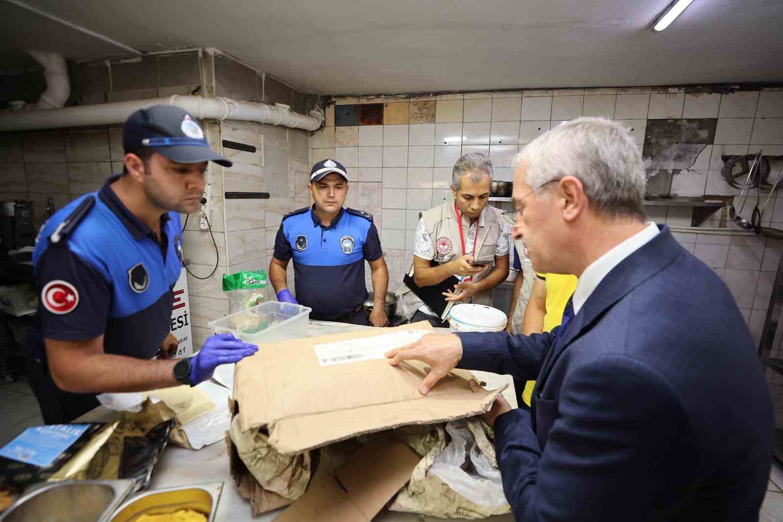 Şahinbey Belediyesi usuls&uuml;zl&uuml;ğe g&ouml;z a&ccedil;tırmıyor
