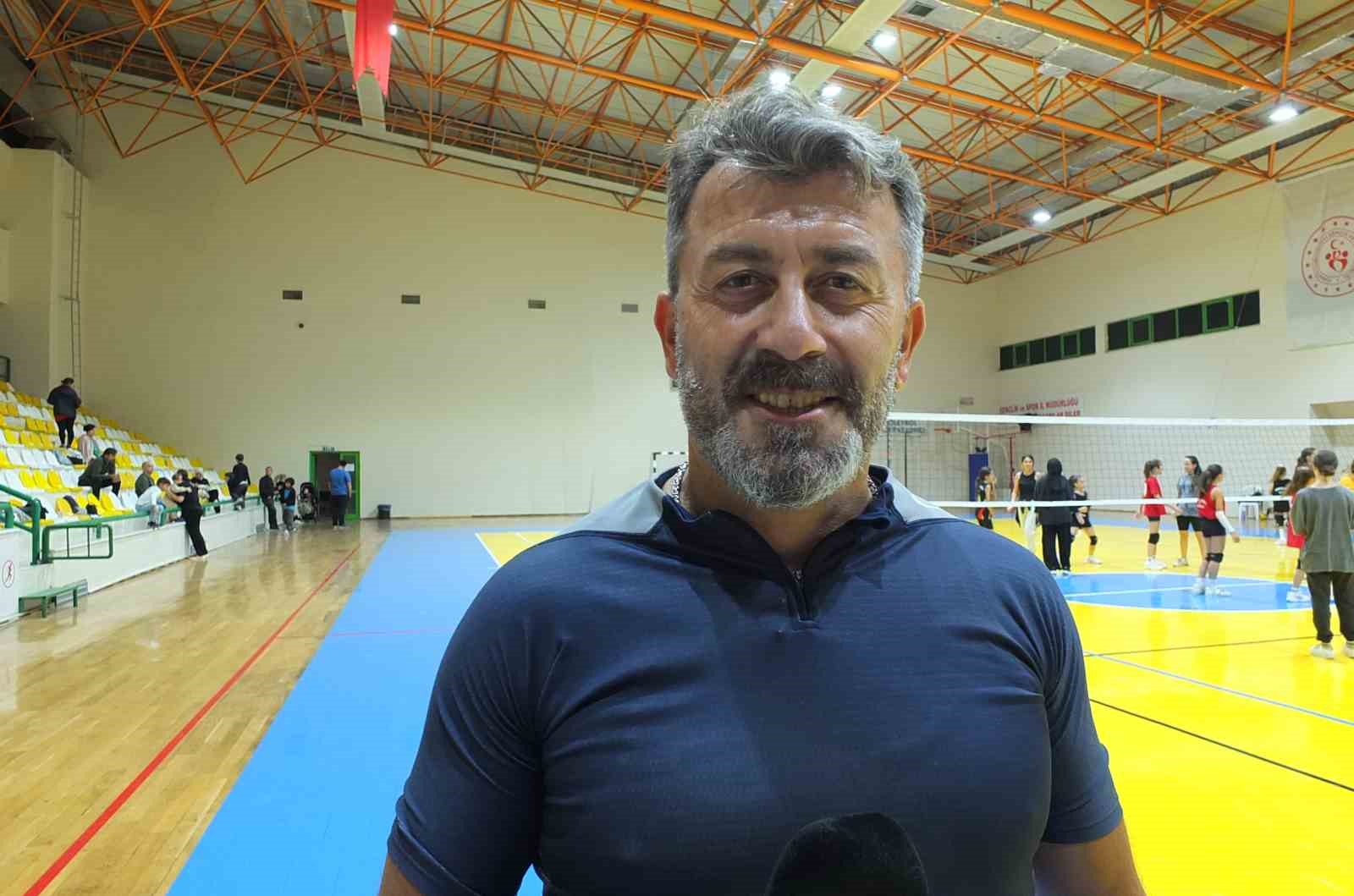 Balıkesir&rsquo;de Kış Spor Okulları salonları şenlendirdi
