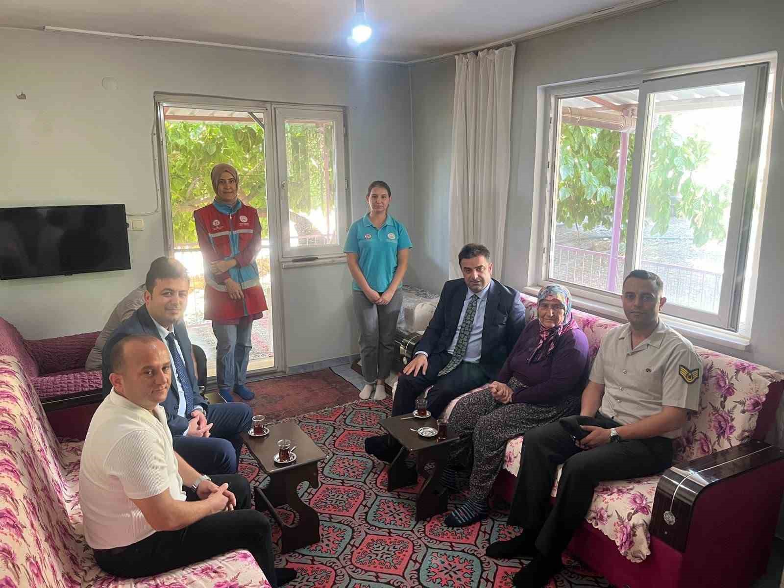 Yaşlılar G&uuml;n&uuml;&rsquo;nde Kore Gazisi unutulmadı
