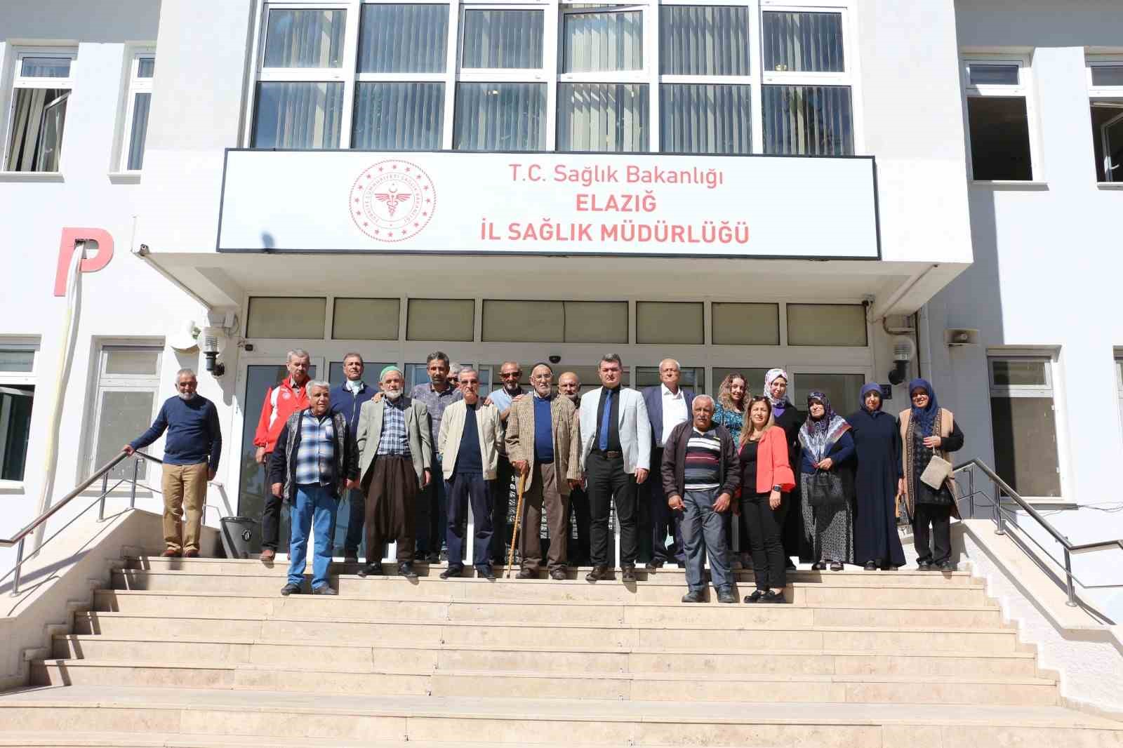 İl Sağlık M&uuml;d&uuml;r&uuml; Gecekuşu, huzurevi sakinleriyle bir araya geldi
