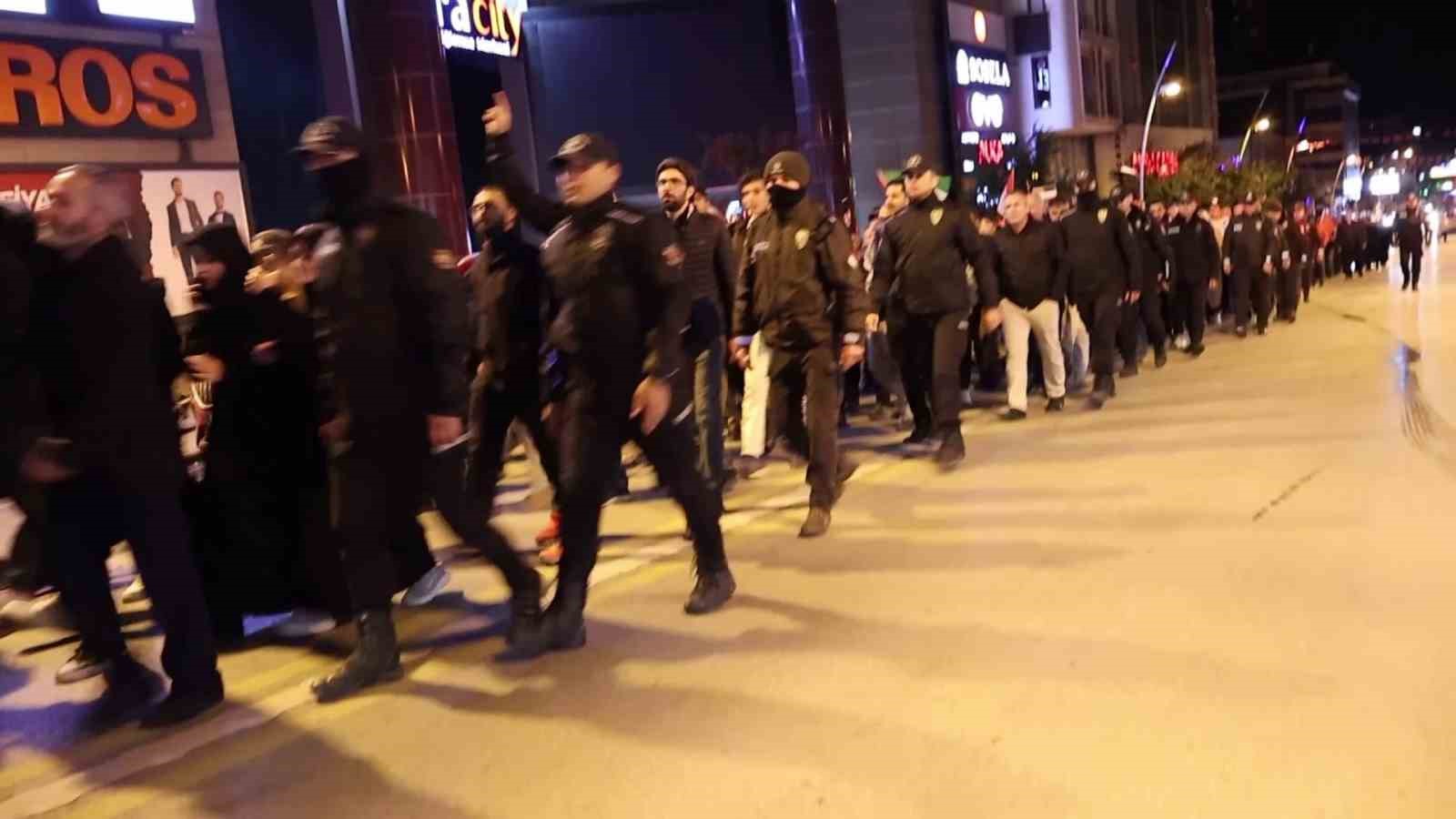 Erzurum&rsquo;da İsrail&rsquo;in K&uuml;resel Sumud Filosu&rsquo;na saldırısı protesto edildi
