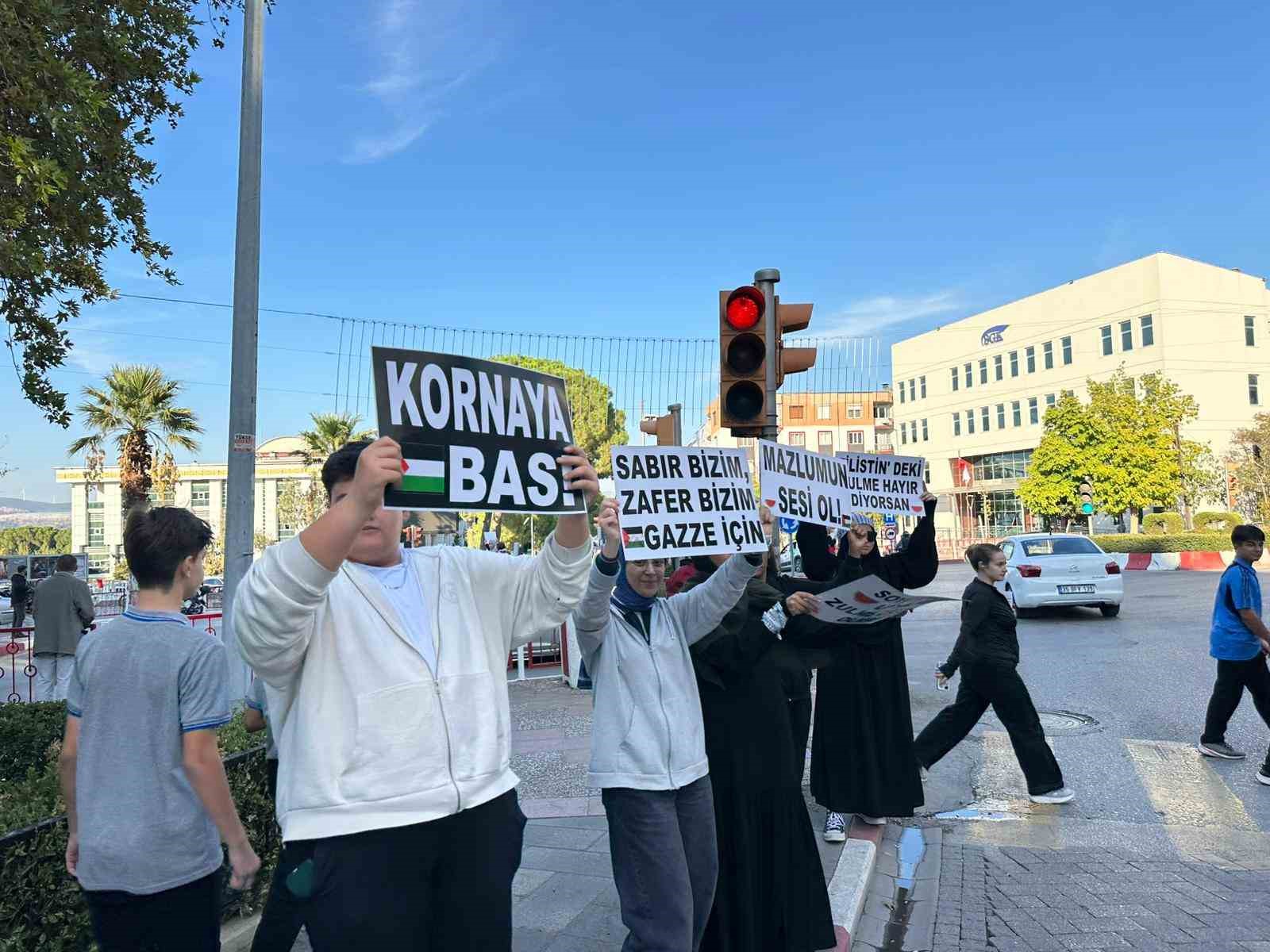 Somalılardan İsrail’e kornalı tepki