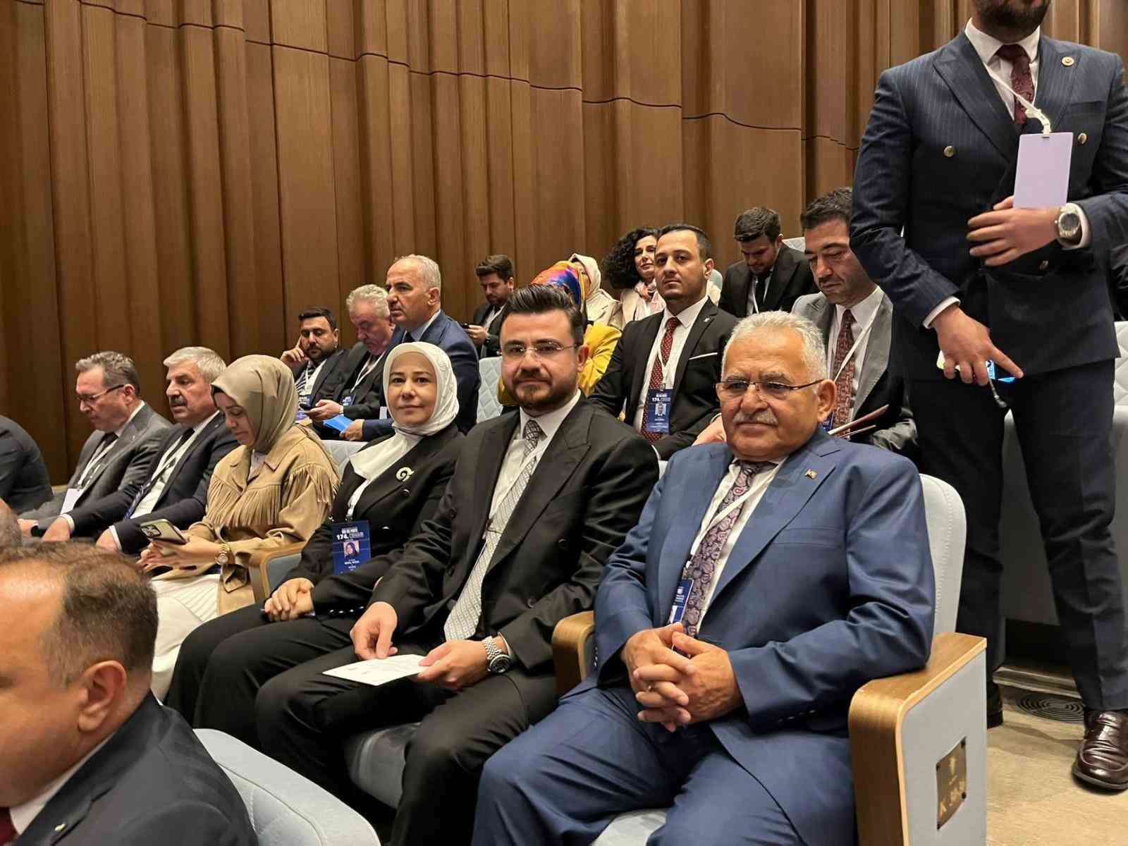 İl Başkanı Okandan, Genişletilmiş İl Başkanları Toplantısı’na katıldı