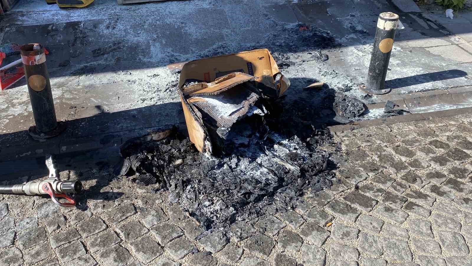 Atat&uuml;rk Caddesi&rsquo;nde o senaryo ger&ccedil;eğe d&ouml;nd&uuml;: Yangına giden itfaiye ekipleri ilerleyemedi
