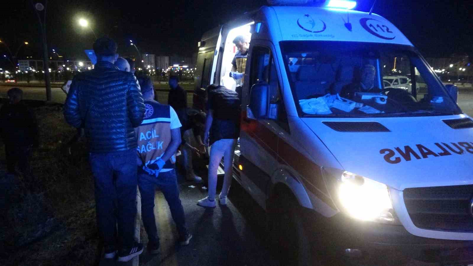 Malatya&rsquo;da iki grup arasında kavga: 3 yaralı
