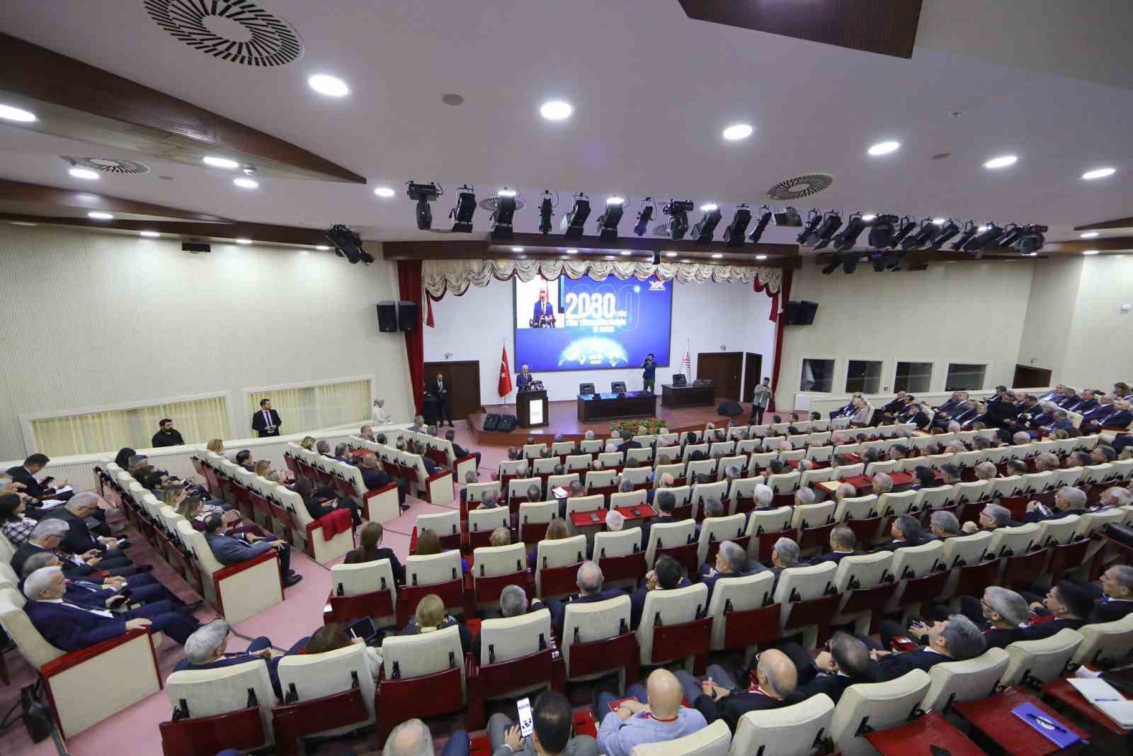 AD&Uuml; Rekt&ouml;r&uuml; Prof. Dr. Kent, 262. &Uuml;niversitelerarası Kurul Toplantısı&rsquo;na katıldı
