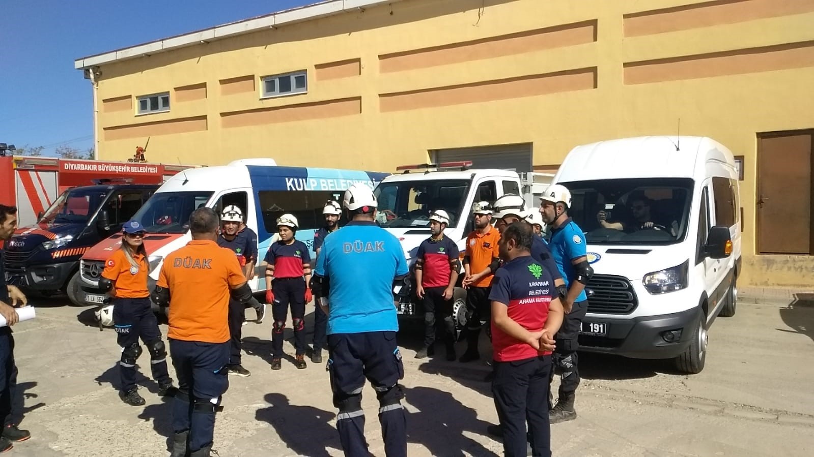 Diyarbakır&rsquo;da ger&ccedil;eği aratmayan deprem tatbikatı
