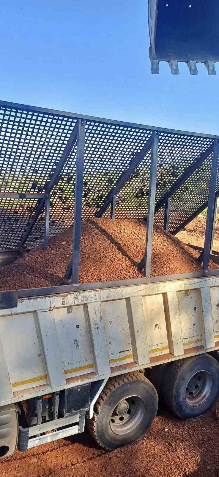 Karacasu Belediyesi toprak eleme sistemi yenilendi, esnafa kolaylık sağlandı