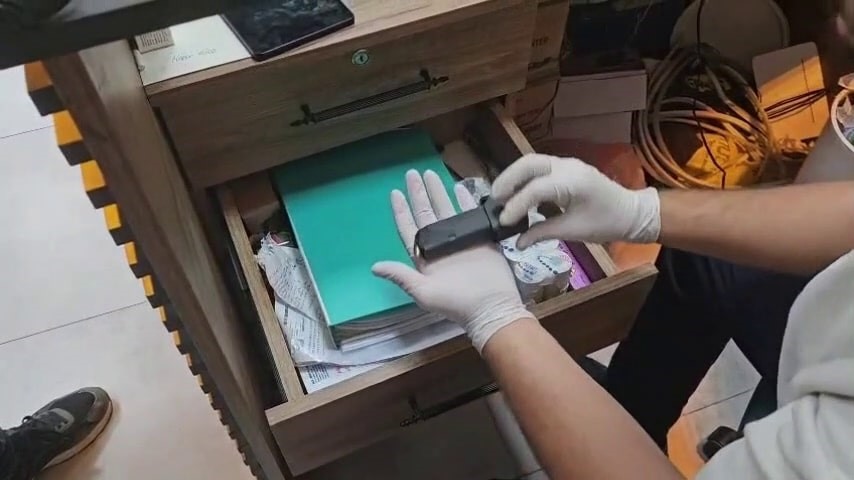 Sakarya’da özel harekat destekli silah ve sahte alkol operasyonunda 2 tutuklama