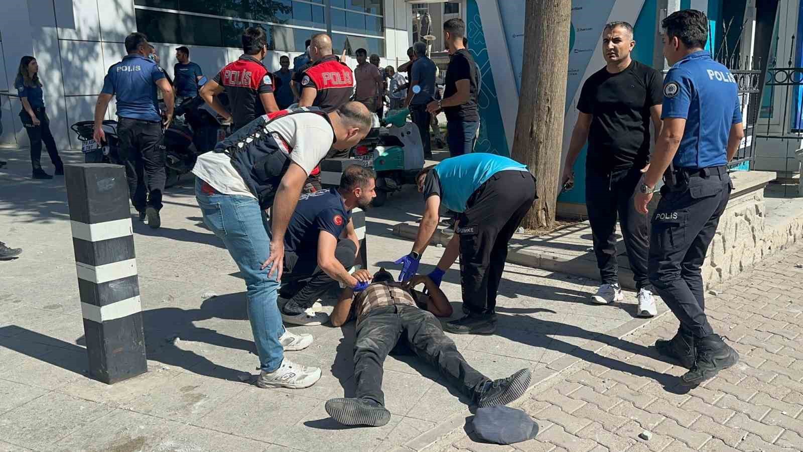 Köyde başlayıp adliye önünde devam eden kavgada 30 kişi yaralandı
