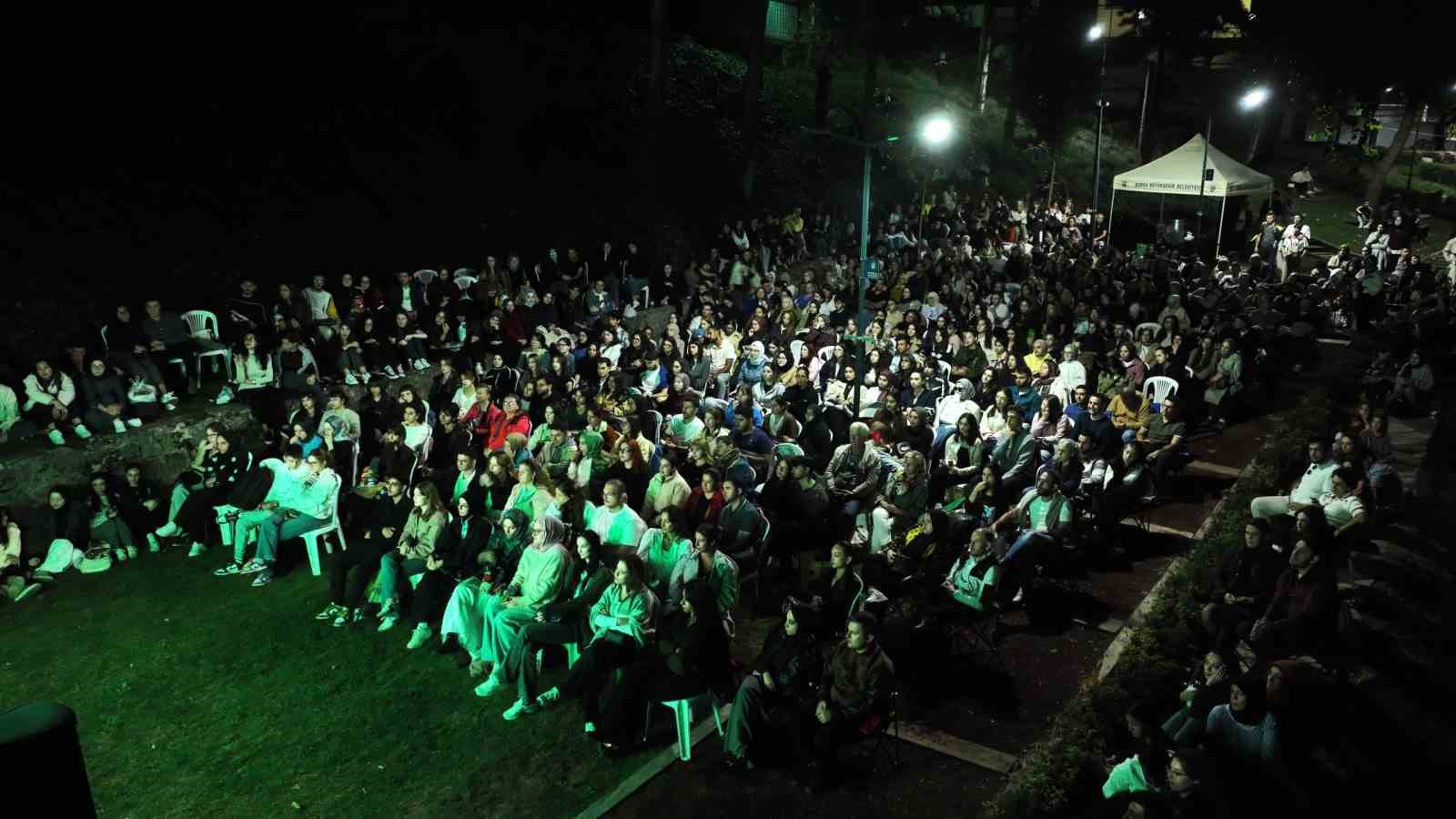 Bursa’da açık havada sinema keyfi