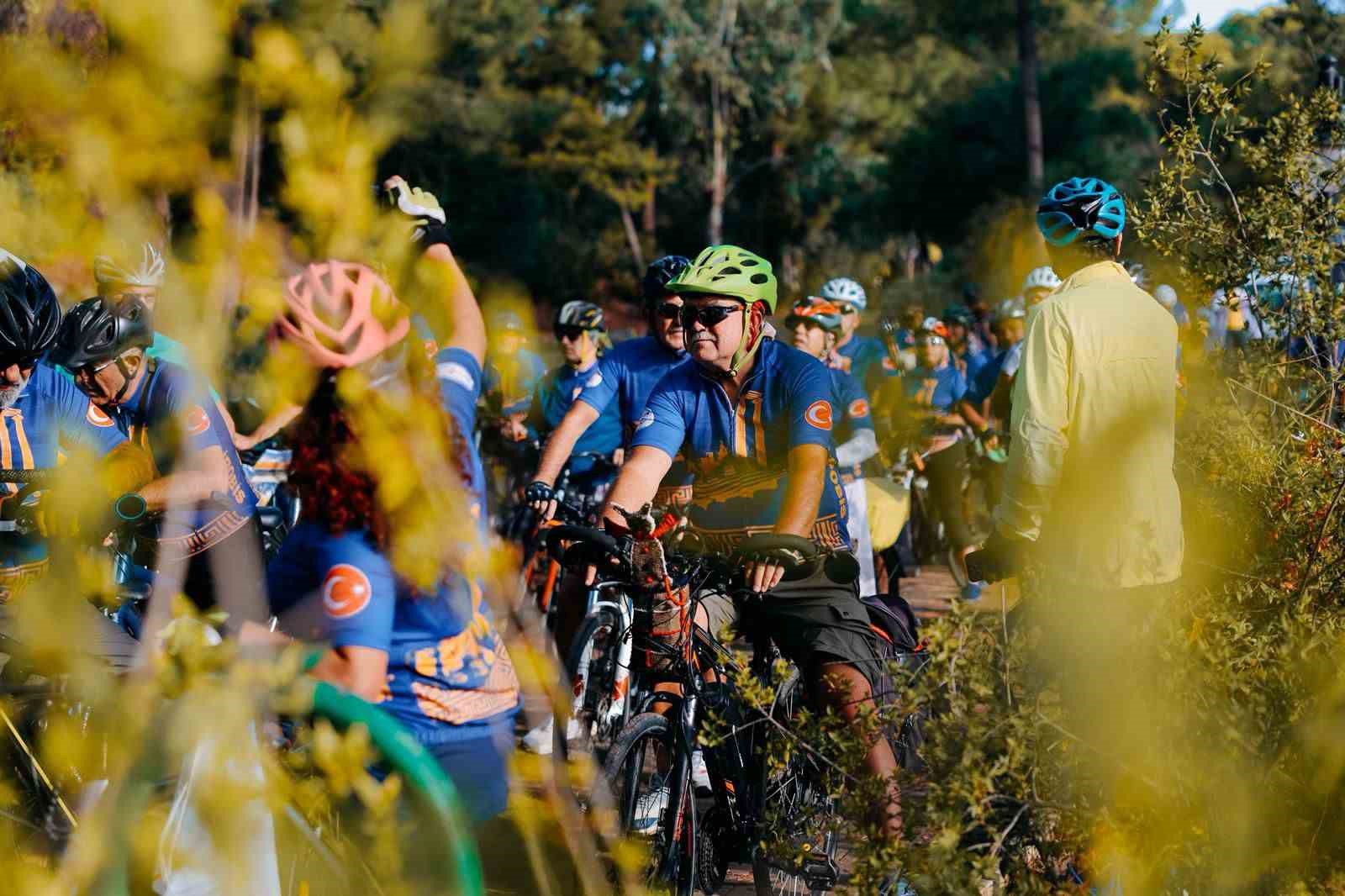 Didim Belediye Başkanı Gen&ccedil;ay, Bisiklet Festivali&rsquo;nin startını verdi
