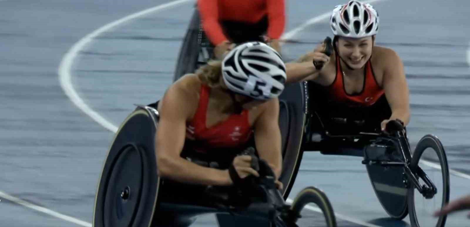 D&uuml;nya Şampiyonası&rsquo;nda Bağcılar&rsquo;a 3 madalya
