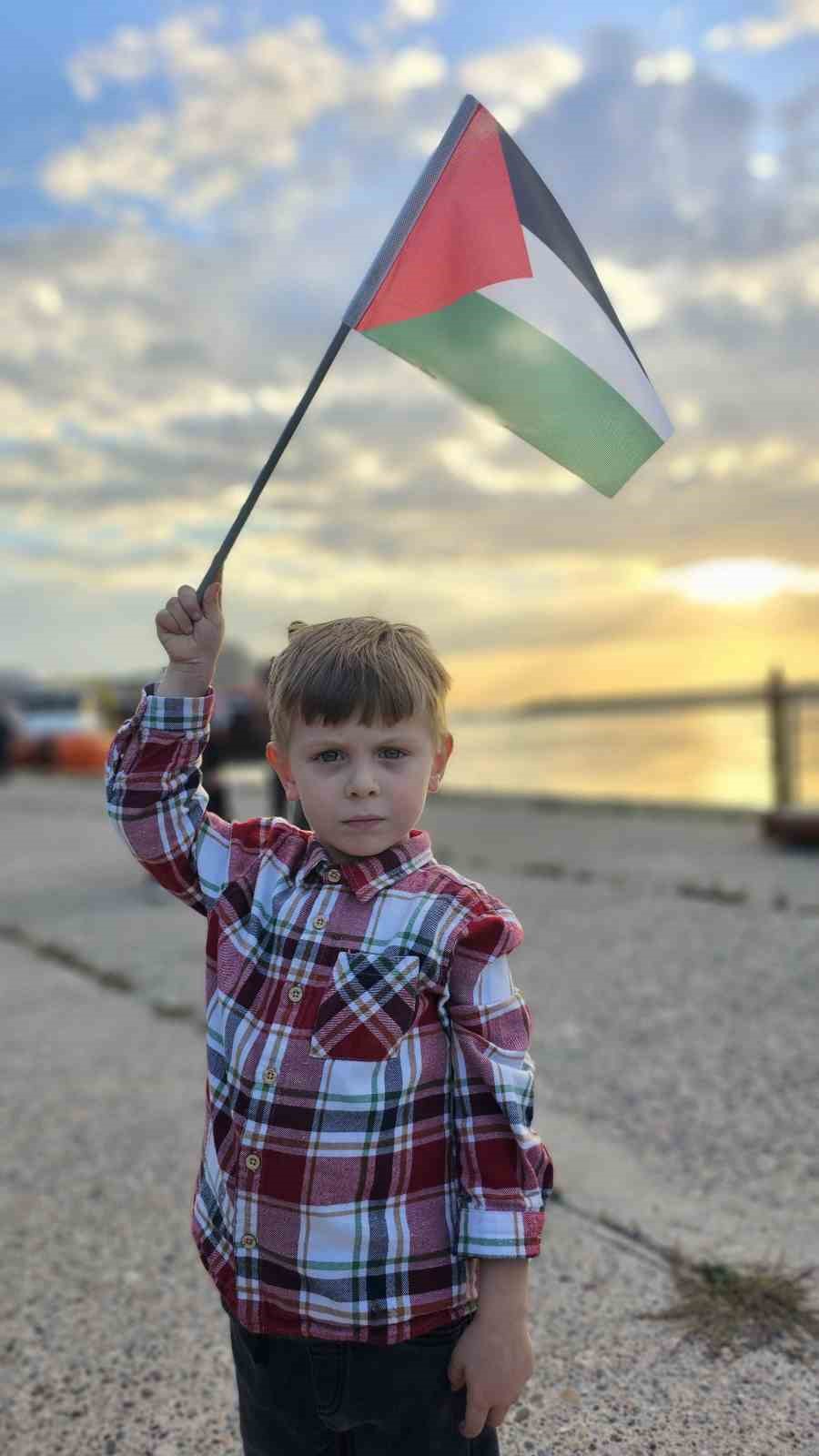 Sumud Filosu’na destek için Zonguldak’tan Karadeniz’e açıldılar
