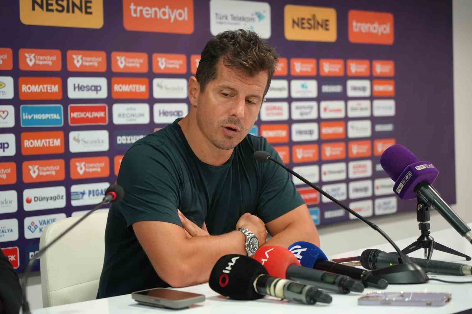 Emre Belözoğlu: "Başkanla helalleşmeden bu kararı almak istemiyorum"
