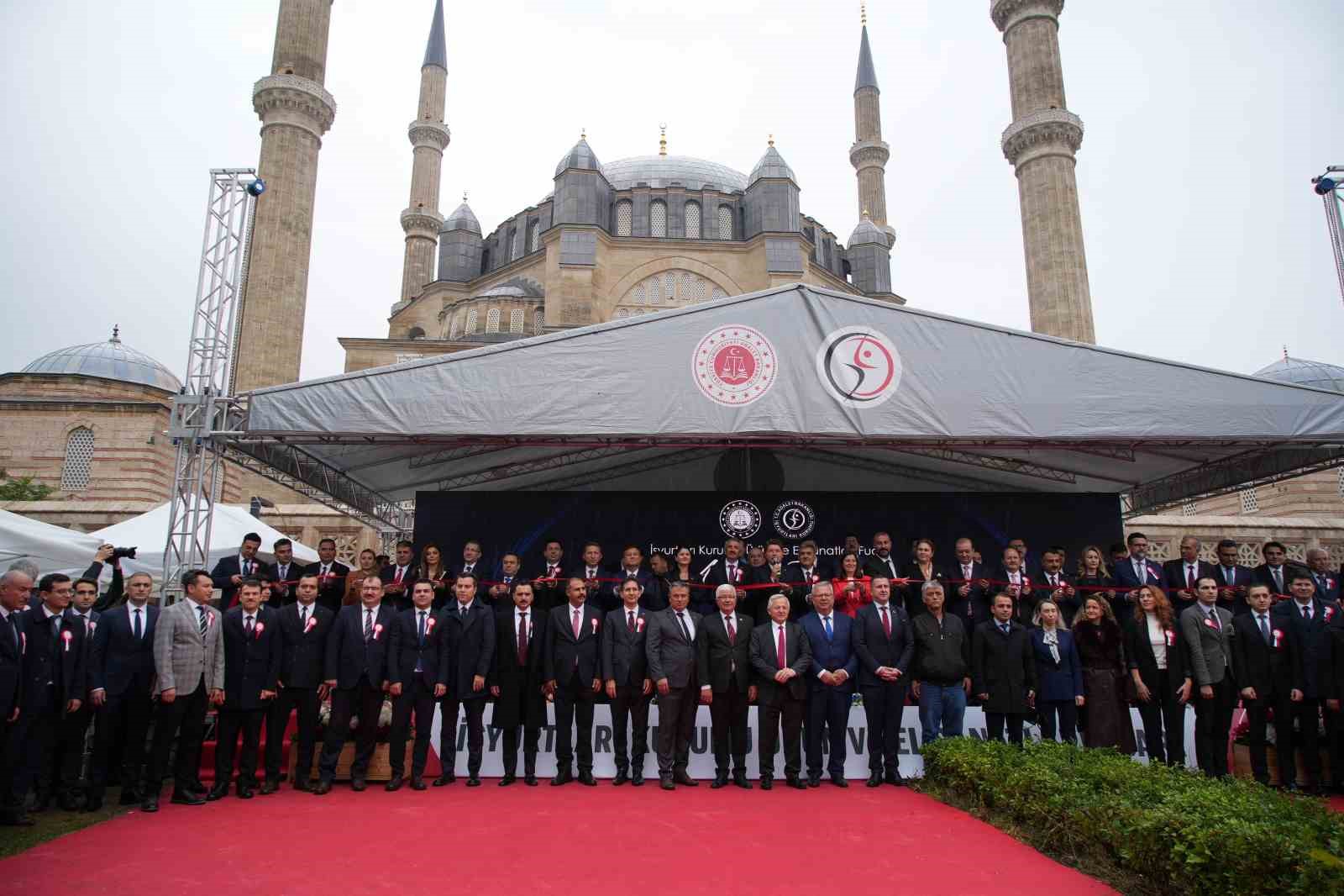 Adalet Bakanı Tun&ccedil;: "Selimiye&rsquo;nin g&ouml;lgesinden İsrail&rsquo;i lanetliyorum"
