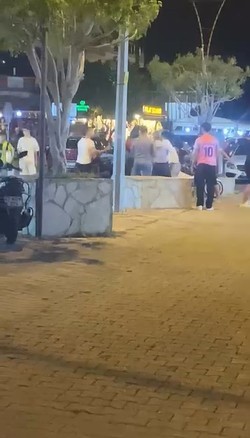Alanya&rsquo;da esnaf komşular arasında &ccedil;ıkan tartışma kavgaya d&ouml;n&uuml;şt&uuml;
