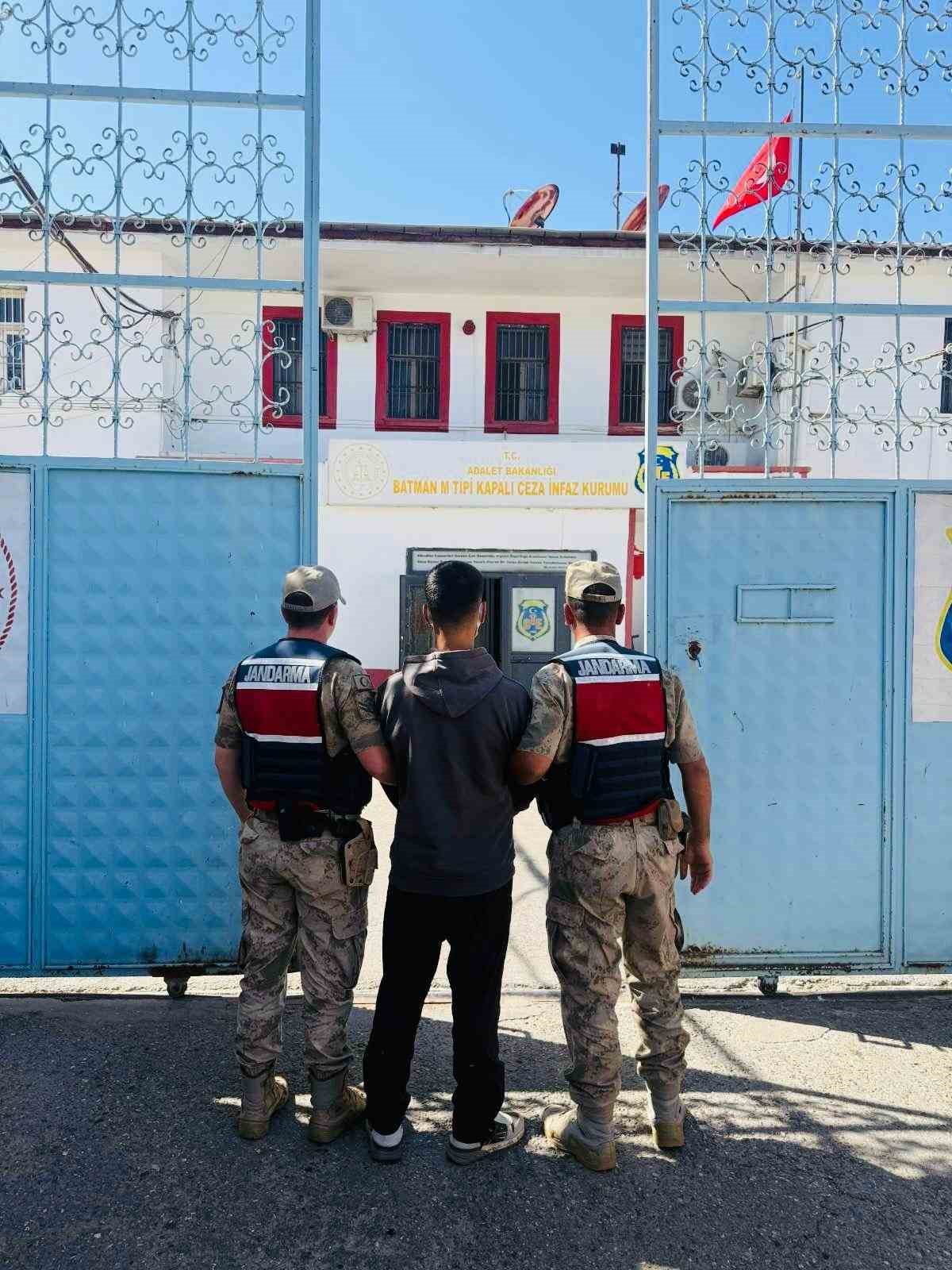 Batman&rsquo;da aranan şahıslara y&ouml;nelik operasyon: 6 kişi yakalandı
