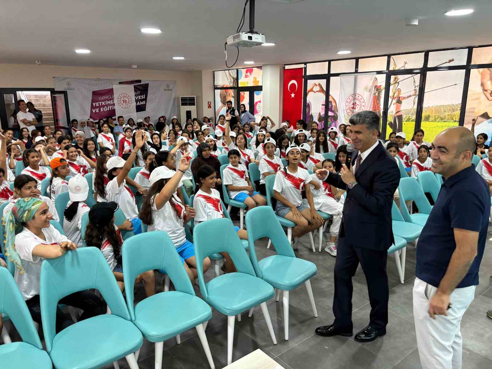 Akdeniz Gen&ccedil;liği Deniz Kampında 4. D&ouml;nem başladı
