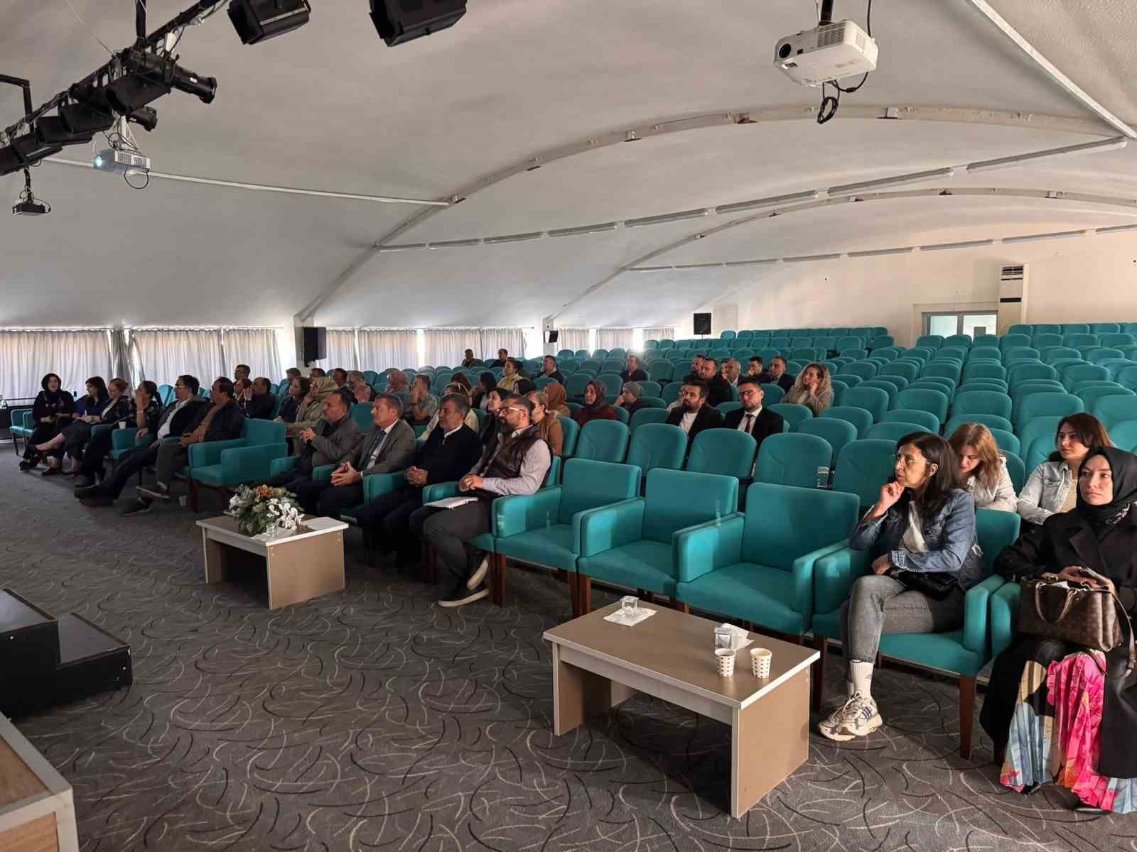 &rsquo;Anadolu Mektebi Yazar Okumaları Projesi&rsquo; i&ccedil;in toplantı d&uuml;zenlendi
