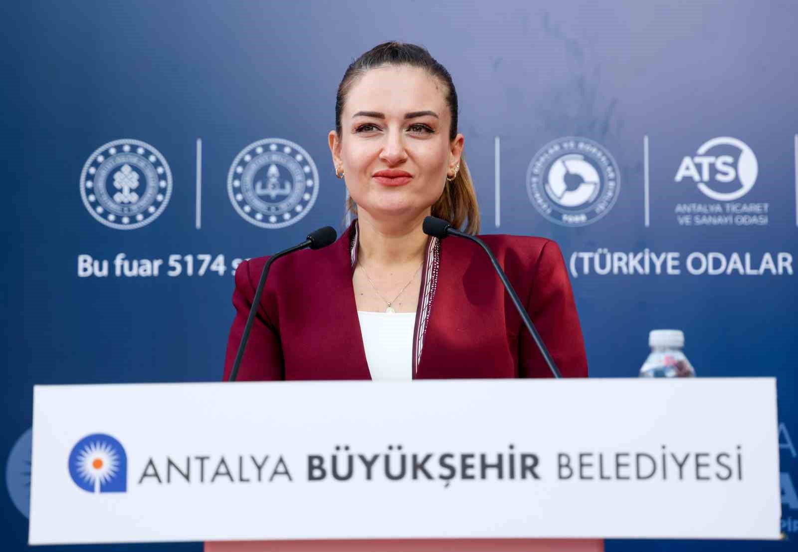 15. Antalya Kitap Fuarı kapılarını açtı