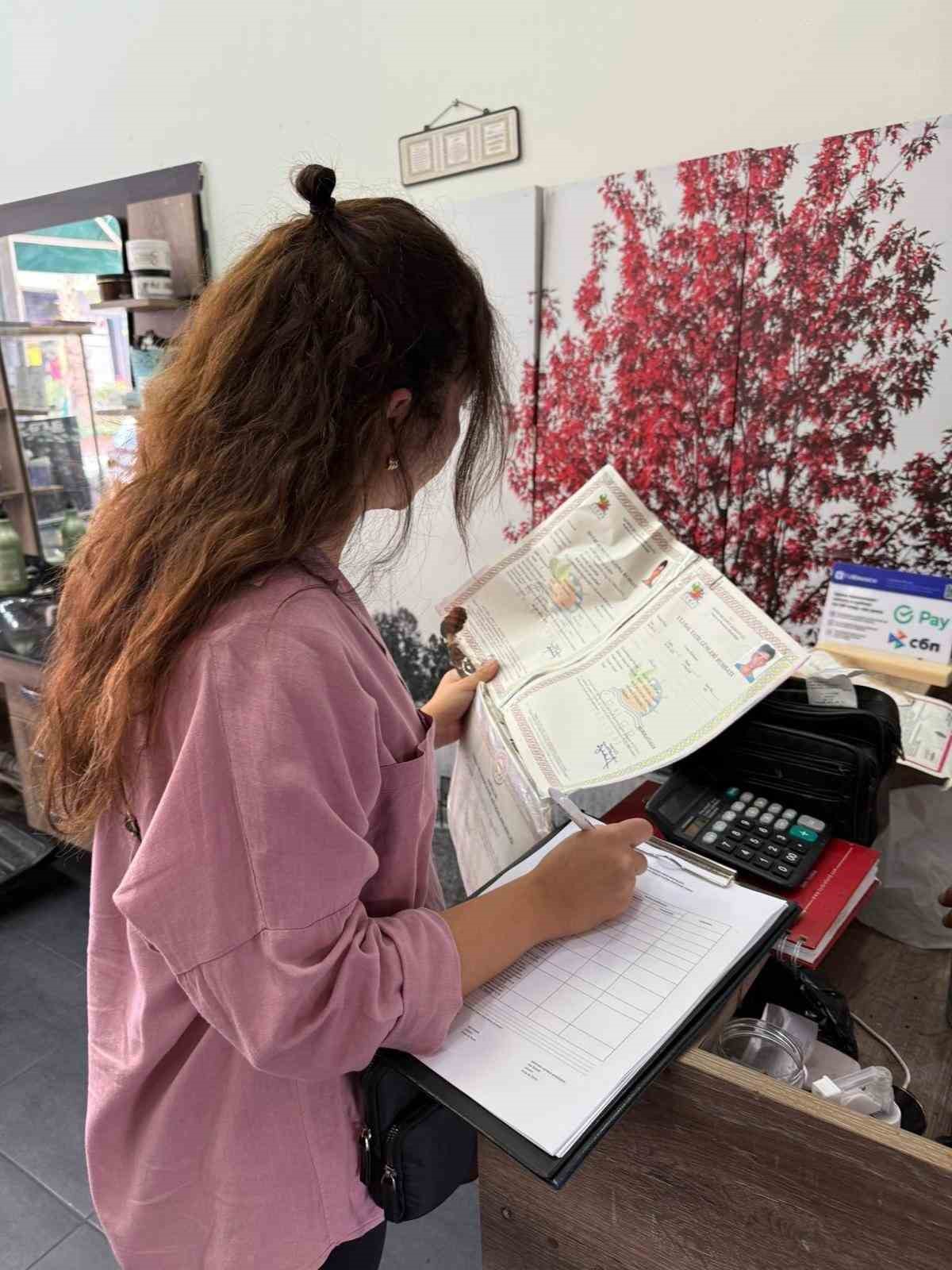 Kemer’de berber ve güzellik salonlarına hijyen denetimi