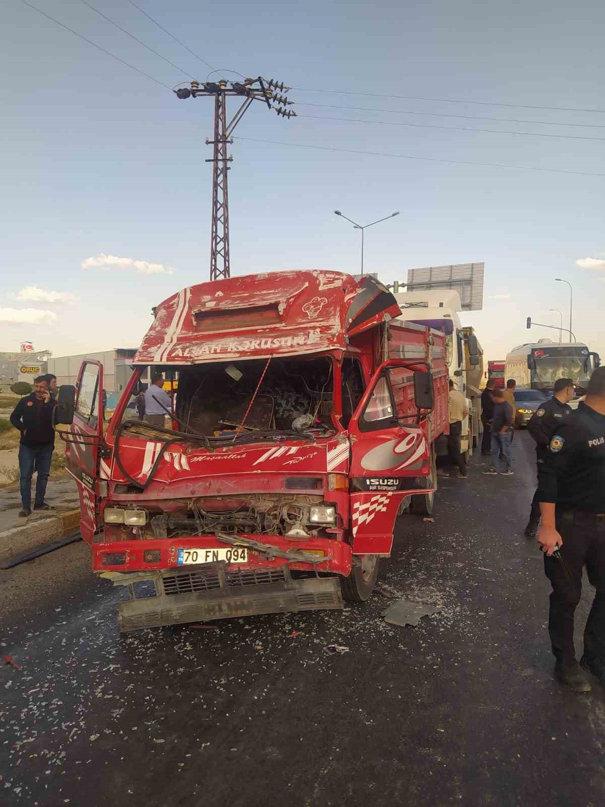 Konya&rsquo;da zincirleme trafik kazası: 2 yaralı
