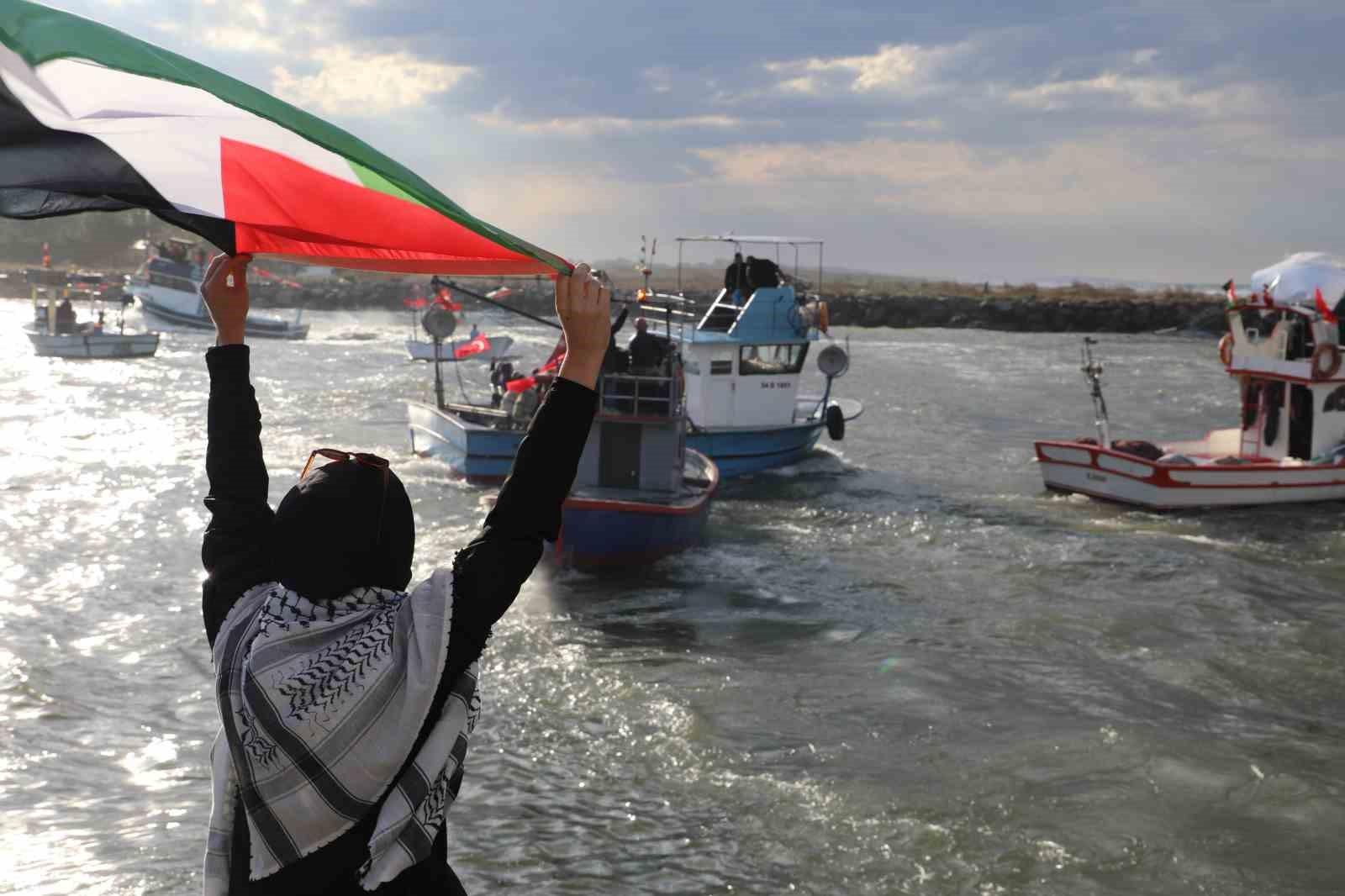 Sumud Filosu’na teknelerle destek verip zulme ‘Dur’ dediler