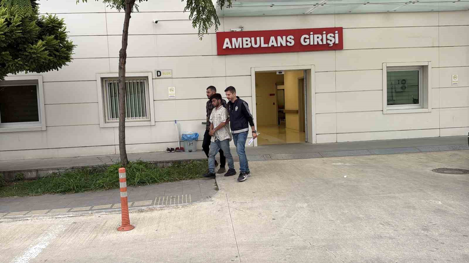 Tokat’ta kaçak göçmen taşıyan tır şoförü ve arkadaşı tutuklandı